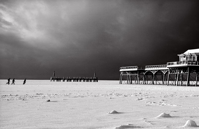 Seasonal Fun, St Annes Pier. Ref:7603
